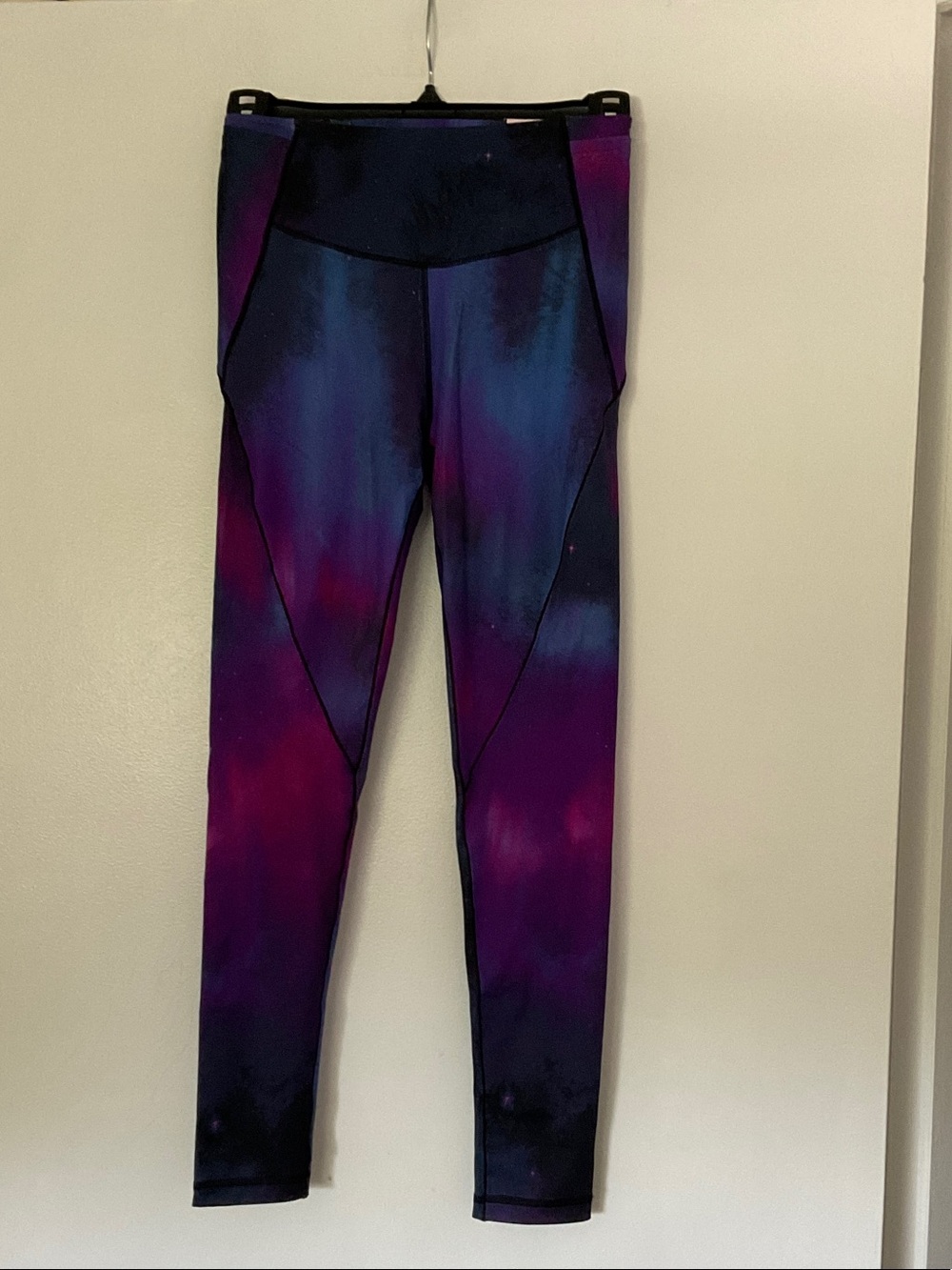 Victoria’s Secret leggings